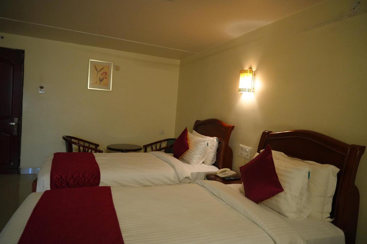 טירופאטי Mg Zion Hotel מראה חיצוני תמונה