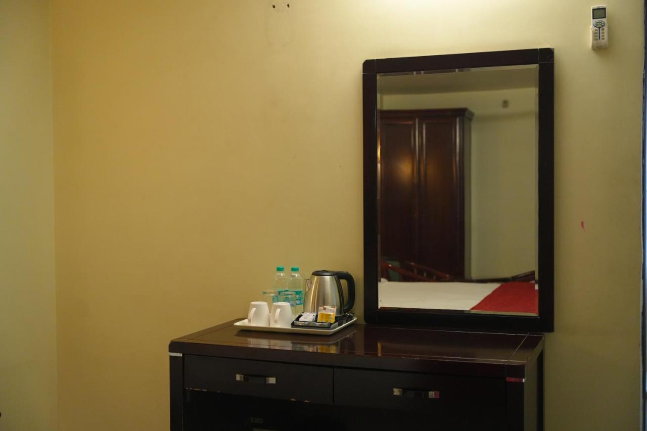 טירופאטי Mg Zion Hotel מראה חיצוני תמונה